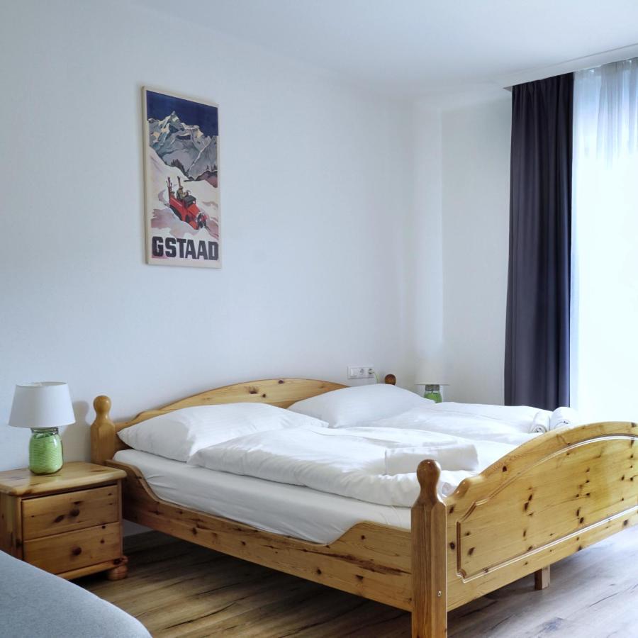 Dreibettzimmer mit Balkon